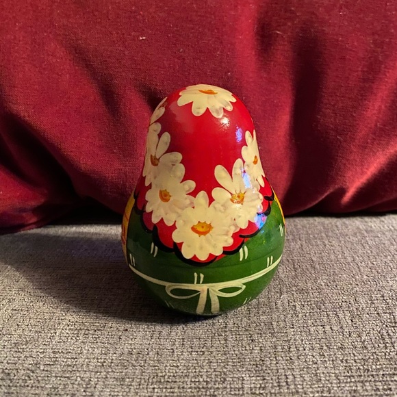 Vtg Roly-Poly Chime Bell Matryoshka Doll Hand Painted With Chicken Hen in Basket - Picture 3 of 9